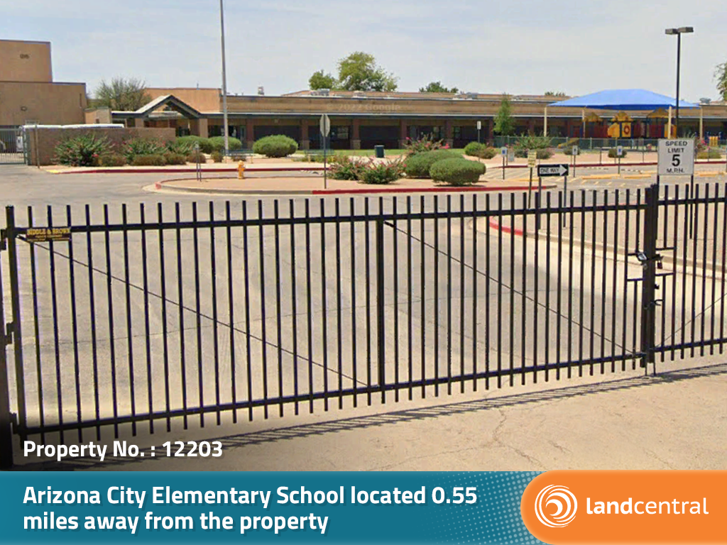 Charming Lot Surrounded by Desert Beauty3