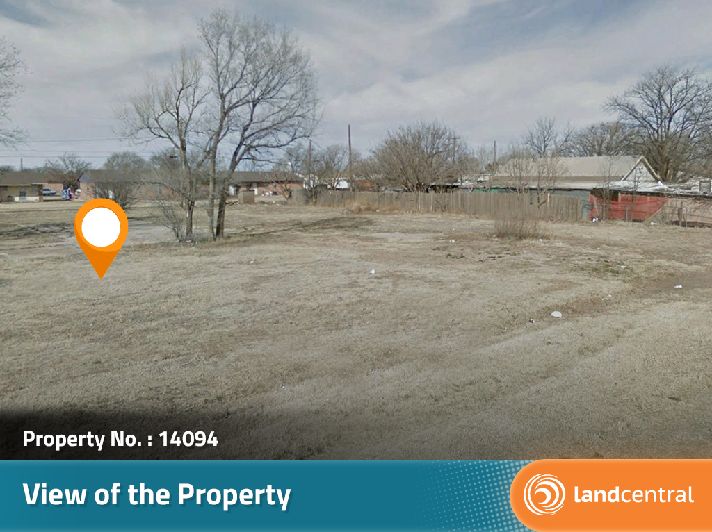 Great lot in a well established farming community5