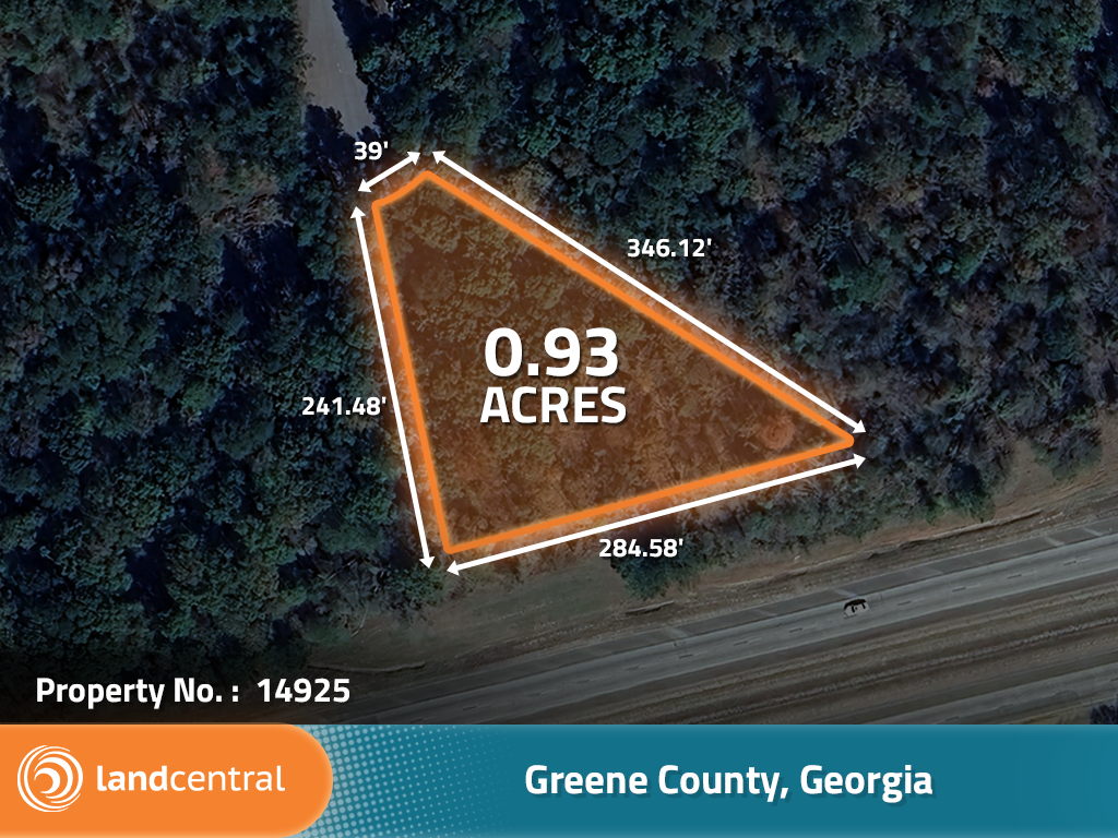 Nearly an acre at the end of a charming road near the lake1