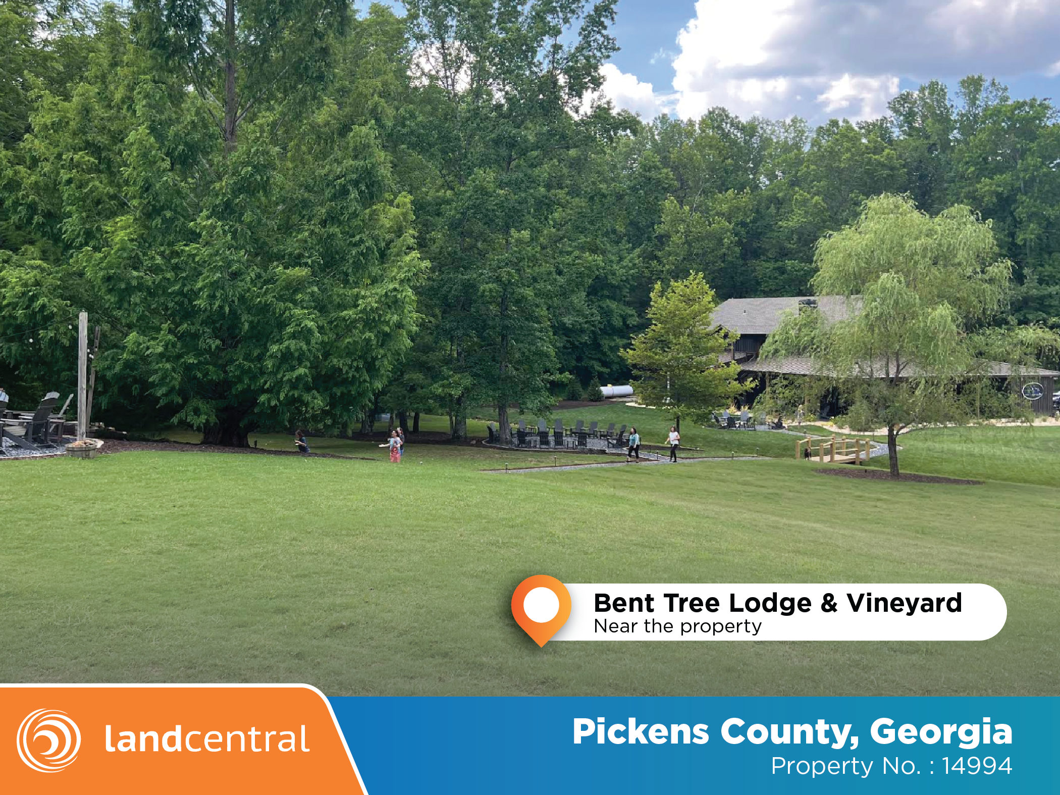 Large property tucked away in the peacefulness of the woods6