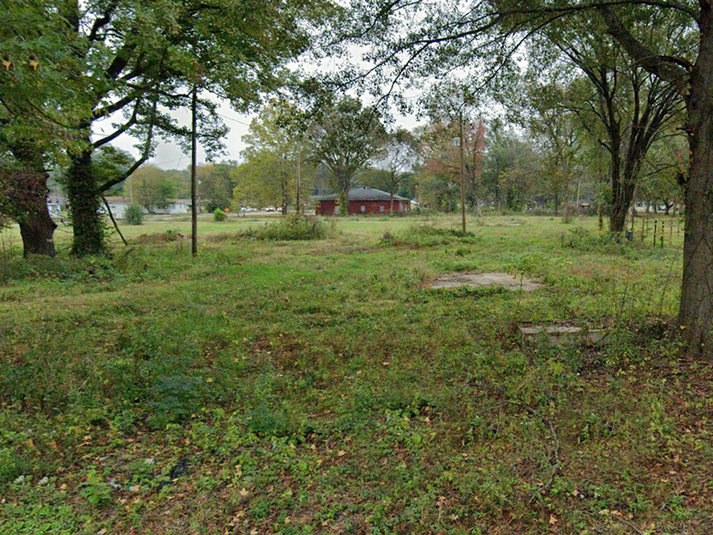 In the heart of West Helena—Build where convenience already exists