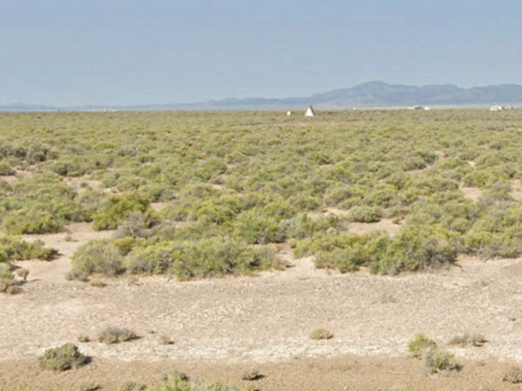 Own a place where silence still exists—Remote Utah land with big potential