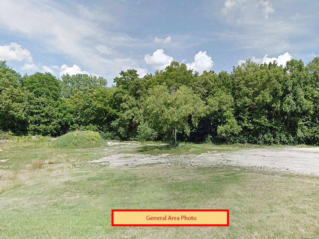 Over an acre treed lot in Chillicothe1