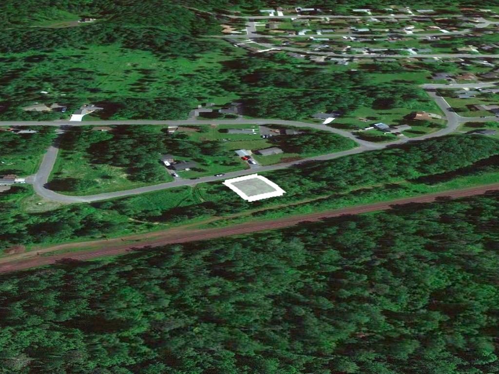 Beautiful neighborhood surrounded by lakes and fun1