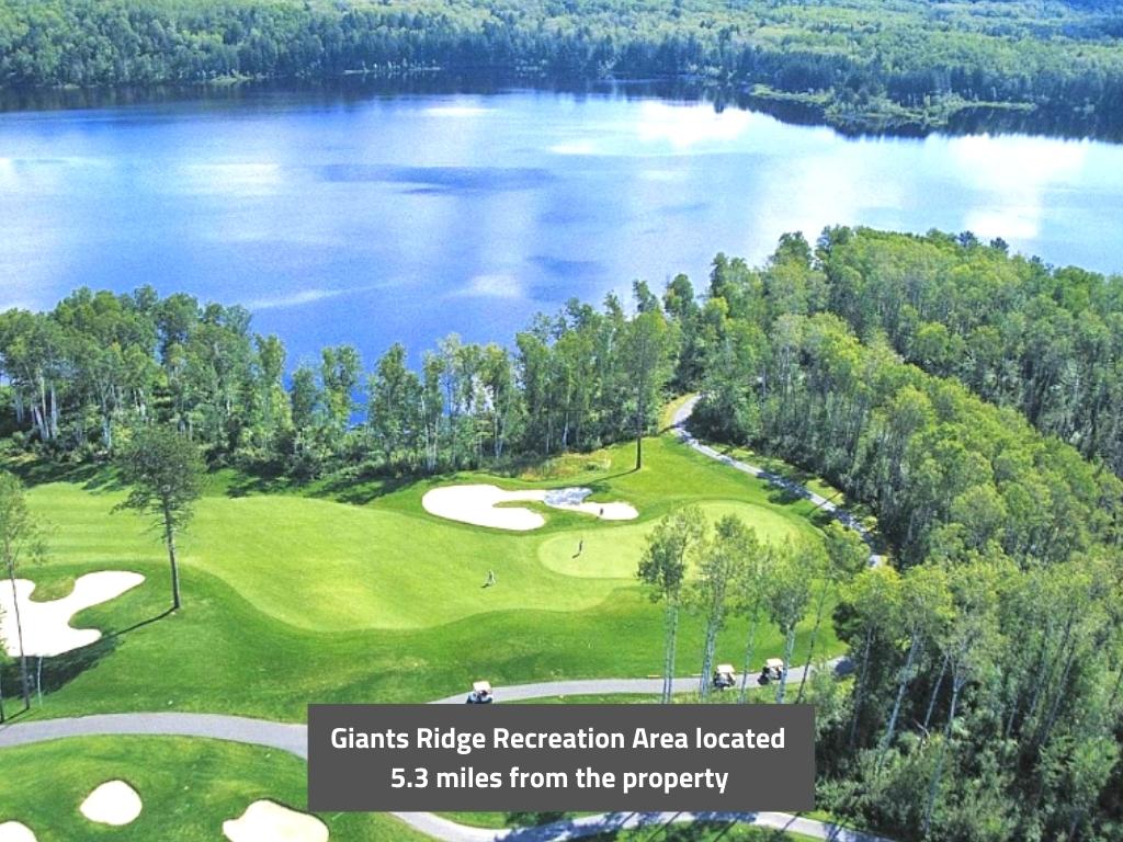 Beautiful neighborhood surrounded by lakes and fun1