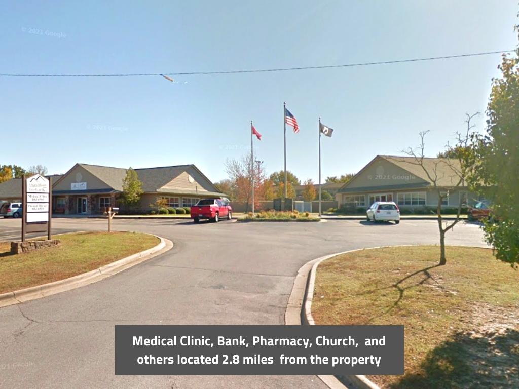 Wonderful property close to shops, restaurants, and lake1