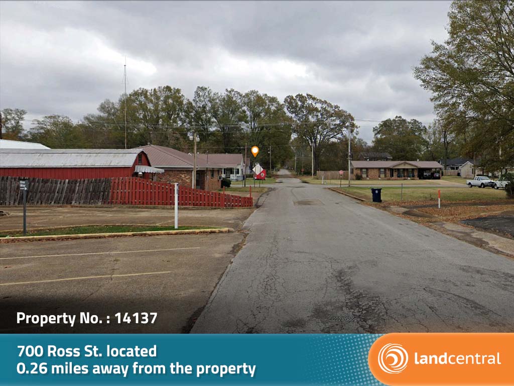 Nice lot in a well established neighborhood of a lovely small town1